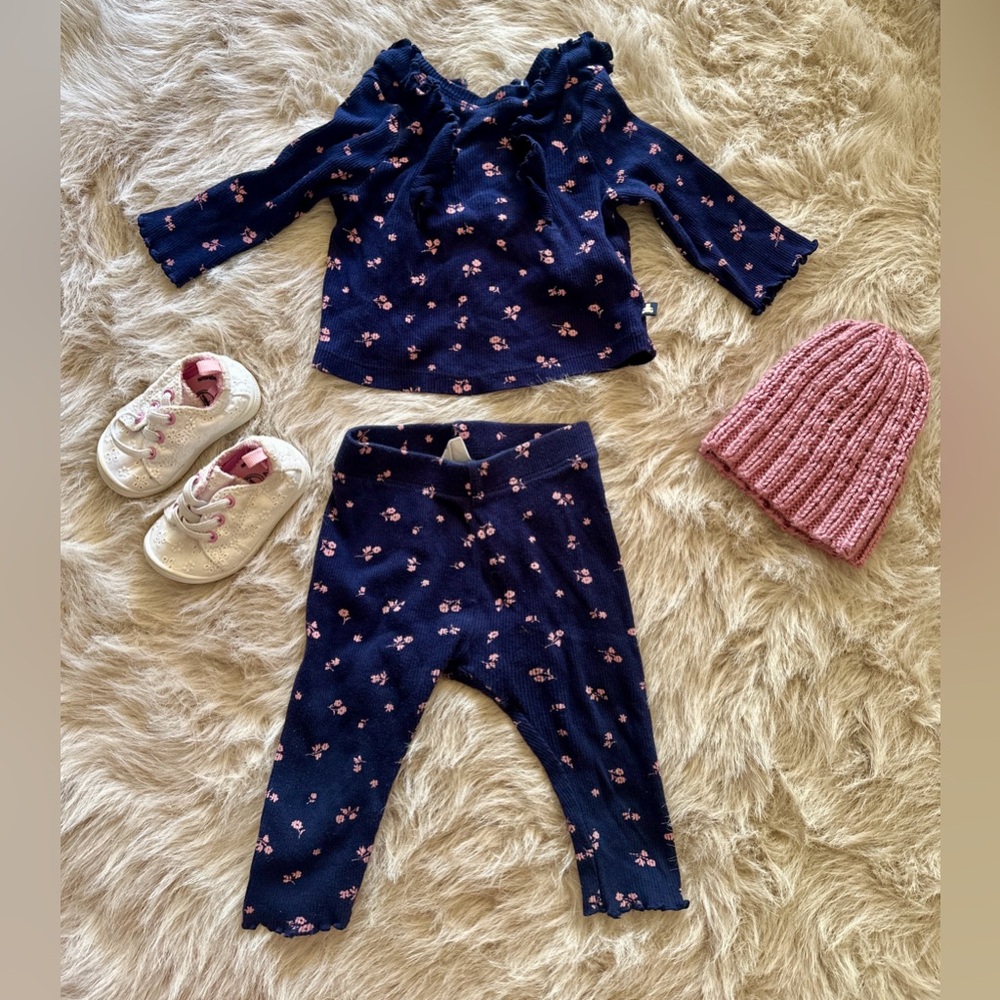 GAP Baby Girl Outfit Set 3–6mos Floral Ribbed Carter 2 Shoes Pink Knit Hat Pair